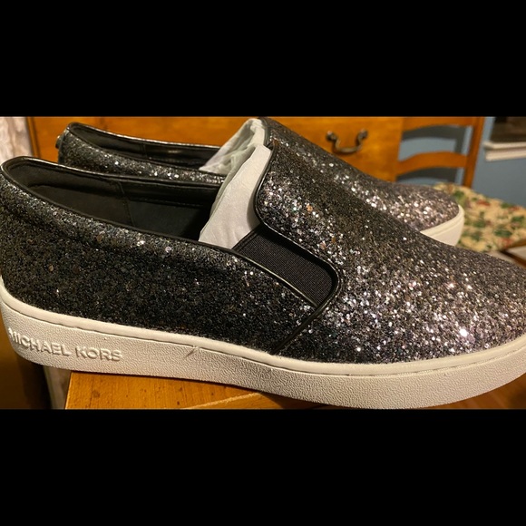 Authentic Michael Kors sneaker slip on gun powder - Picture 5 of 11
